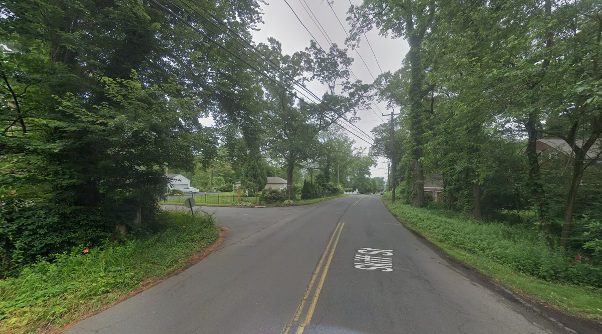 Skiff Street in North Haven just west of Crestview Drive, looking east, from Google Street View