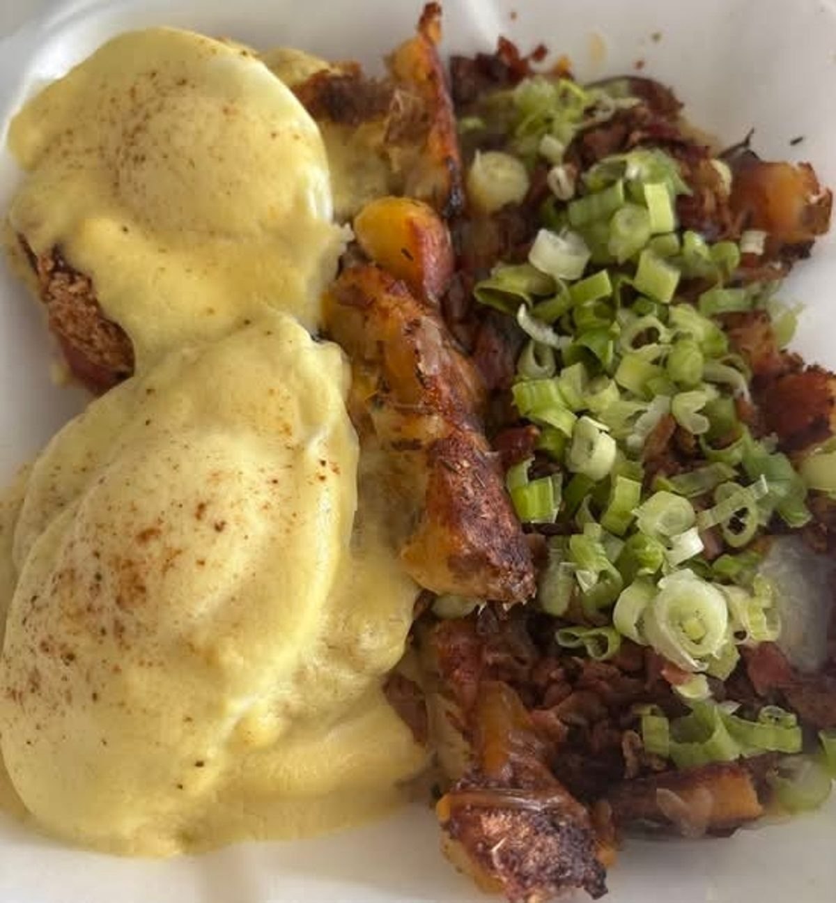 Crab cake Benedict with hollandaise